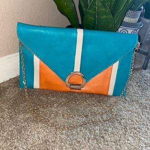 Yoki Vintage Clutch with Chain and Strap